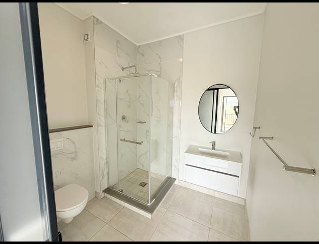 3 BEDROOM APARTMENT TO LET IN IZINGA